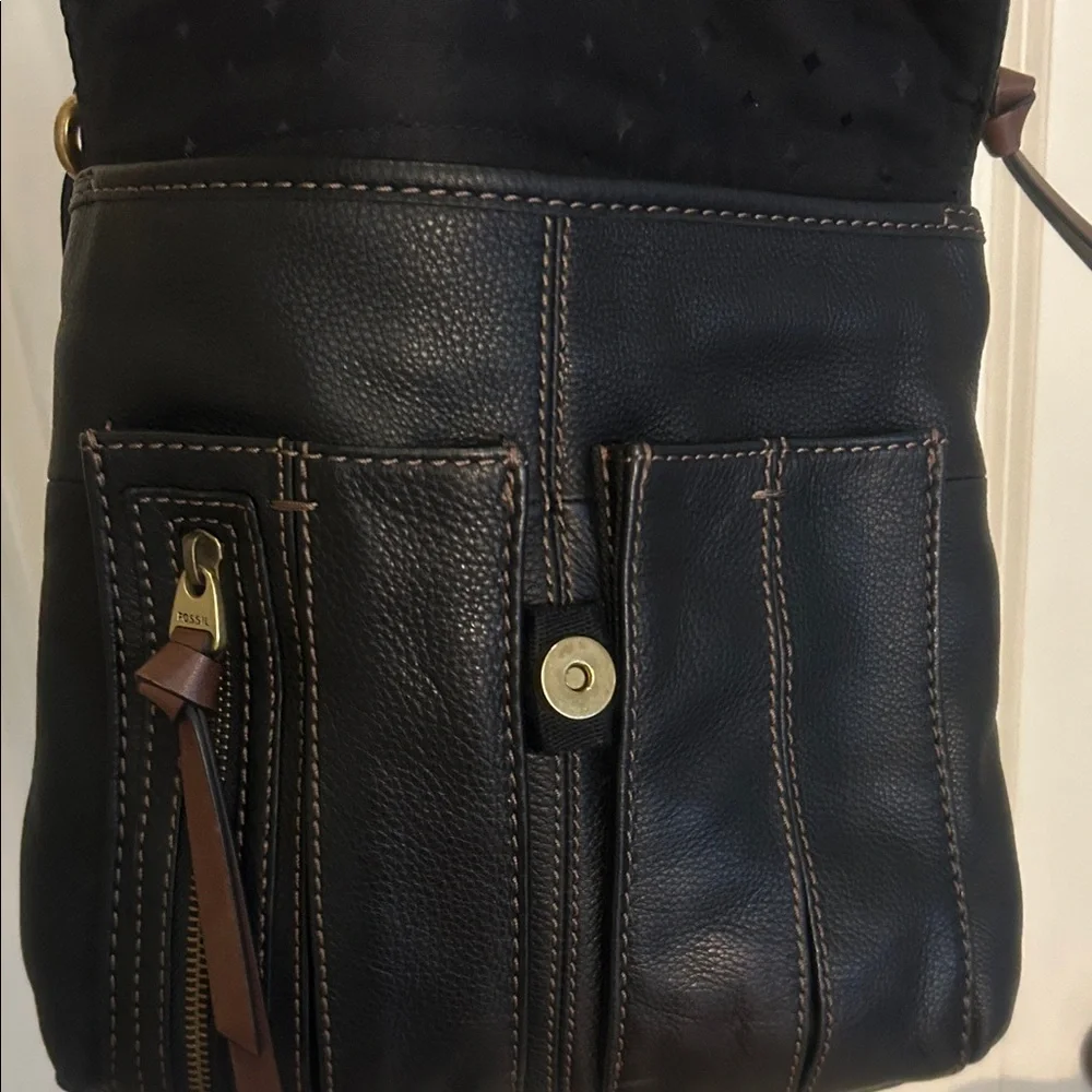 Fossil Black Leather Crossbody Bag - Picture 7 of 9